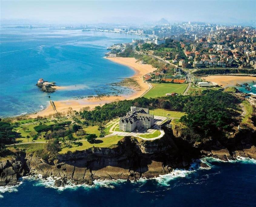 Villa Bajo Con Terraza A 5 Min De La Playa Santander Esterno foto